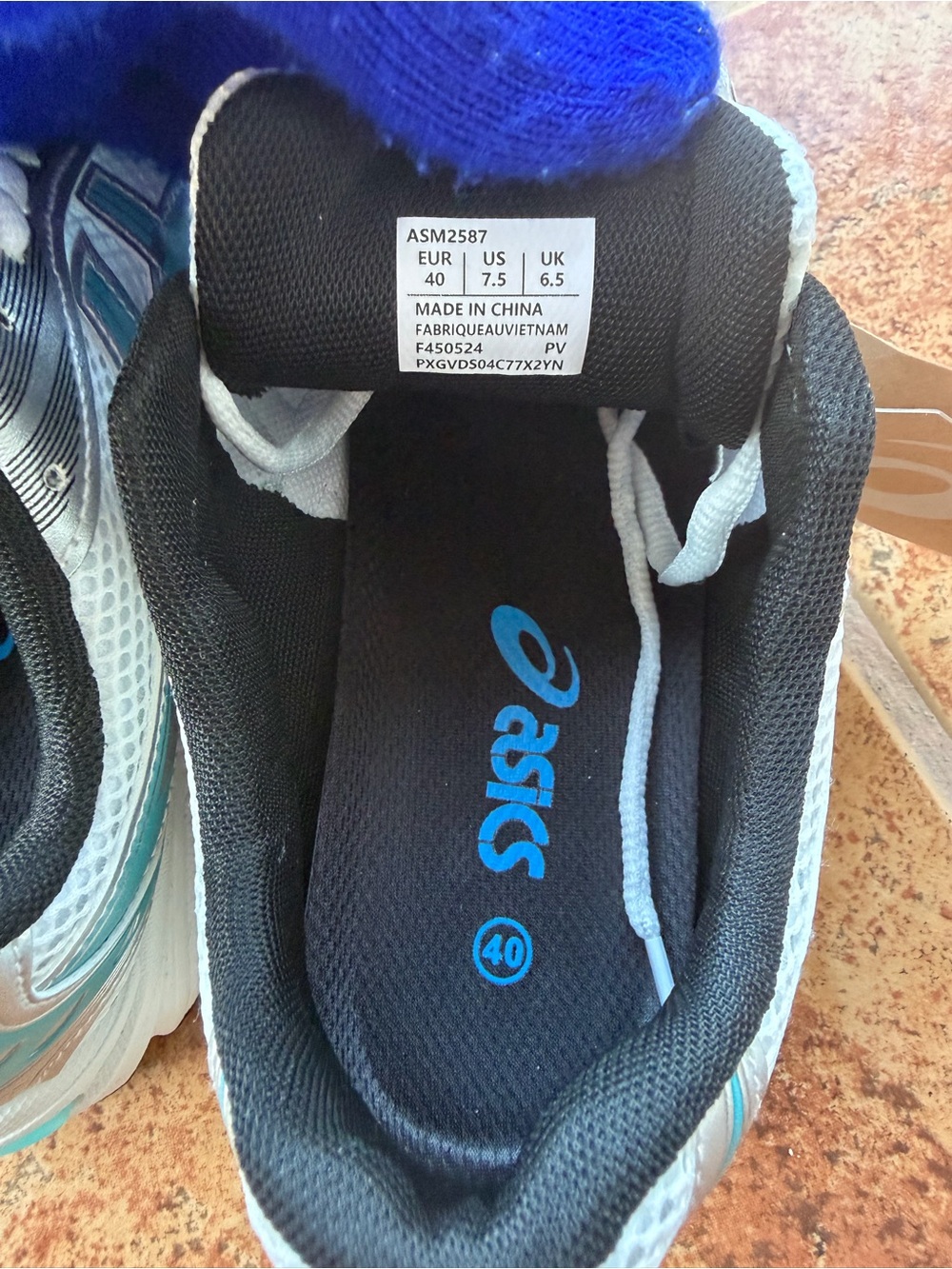 Size 7.5 Men’s And Women’s 9 - Asics Gel Kayano 14 White, Silver & Teal - Picture 7 of 7